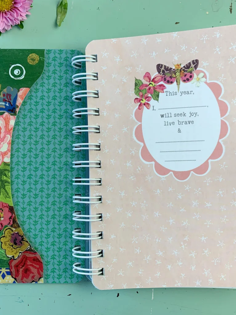 Kelly Rae 2021-2022 planner cover image