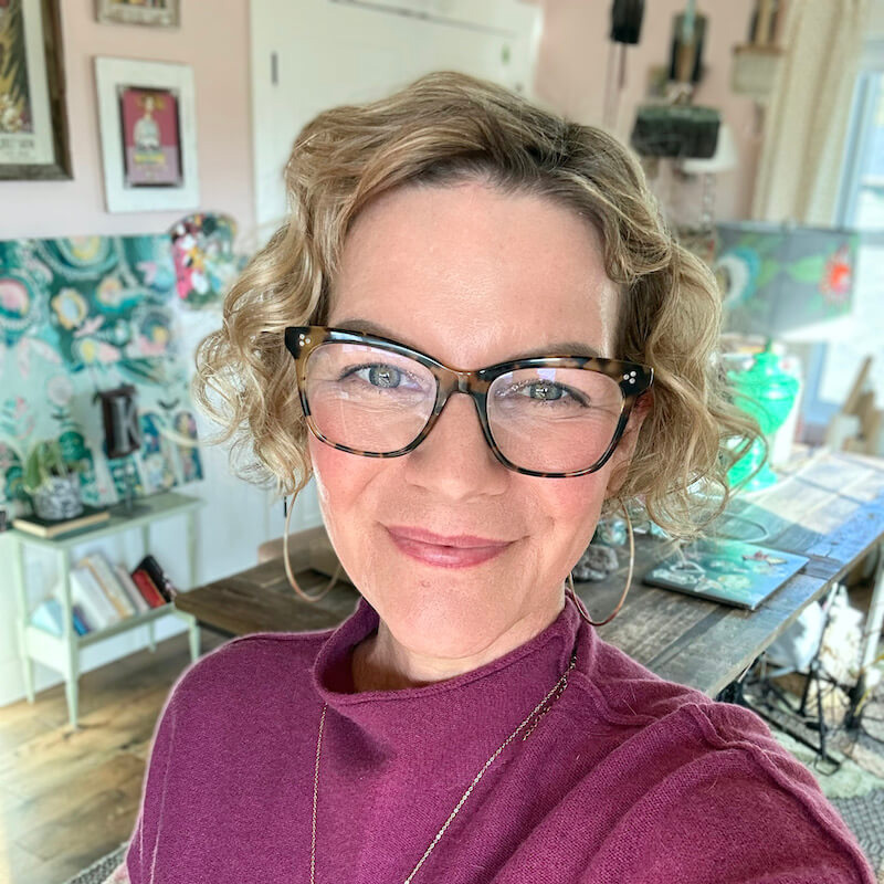Mixed Media Artist Kelly Rae Roberts